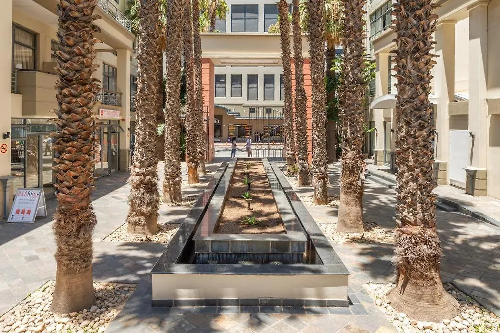The Square Holiday Apartments Cape Town 0*,